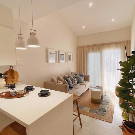 Poseidon'S Limnaria Apartment 파포스 외부 사진