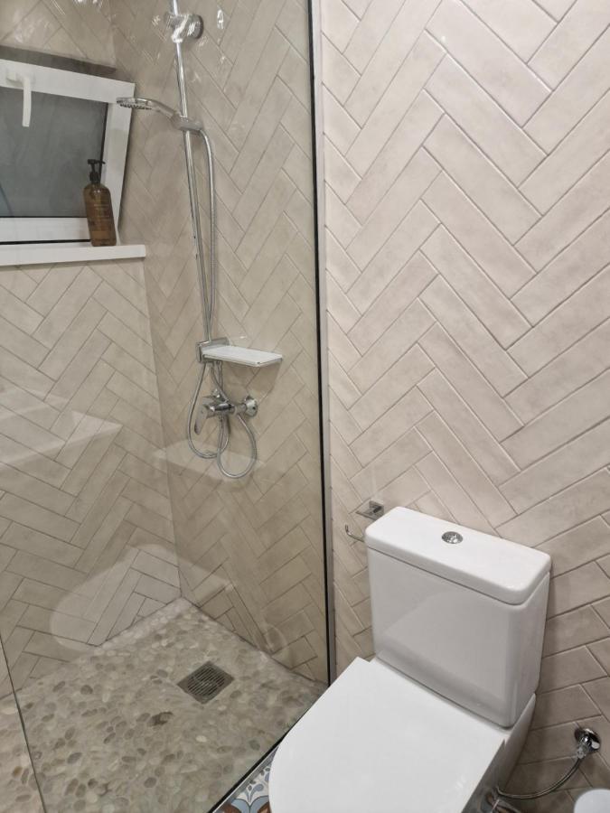 Poseidon'S Limnaria Apartment 파포스 외부 사진