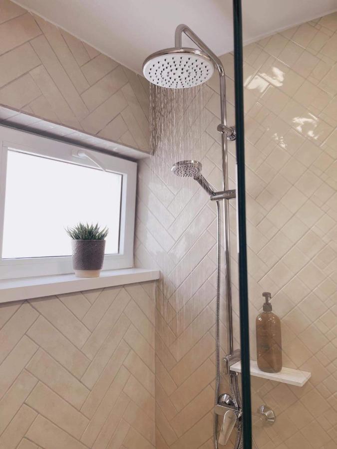 Poseidon'S Limnaria Apartment 파포스 외부 사진